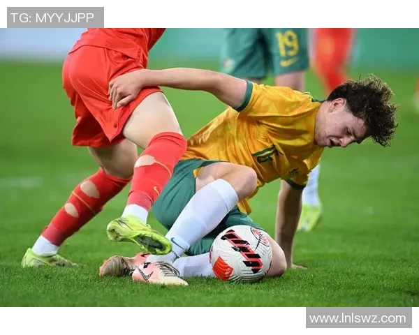 足球明星感人瞬间集锦泪水背后的故事与情感交织